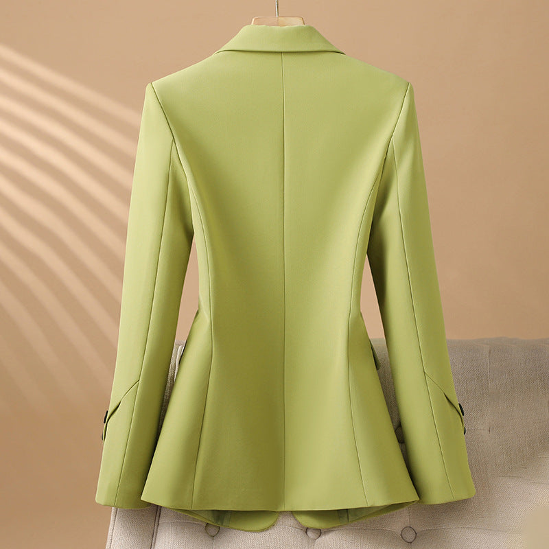 ELEGANZA | Tailored blazer with button details